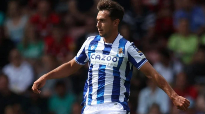 Хавбек Реал Сосьєдада прибув до Лондона задля завершення трансферу в Арсенал