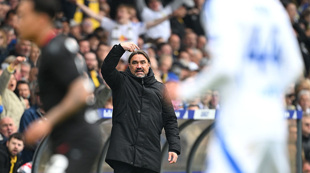 Лидс может уволить главного тренера, который досрочно вывел команду в АПЛ: известна причина