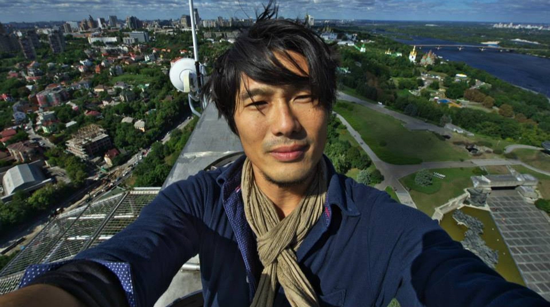 История дня. Японский фотограф, работающий на Уимблдоне, оригинально поддерживает Украину