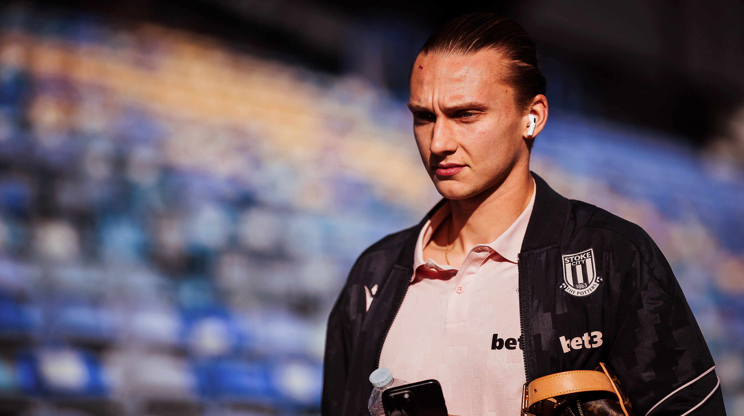 Таловеров дебютировал за Сток Сити в Чемпионшипе