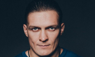 Усик виставив фото у футболці Динамо. Срна прокоментував. ФОТО