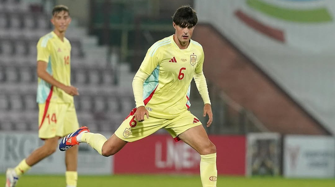 Милан нацелился на полузащитника Валенсии