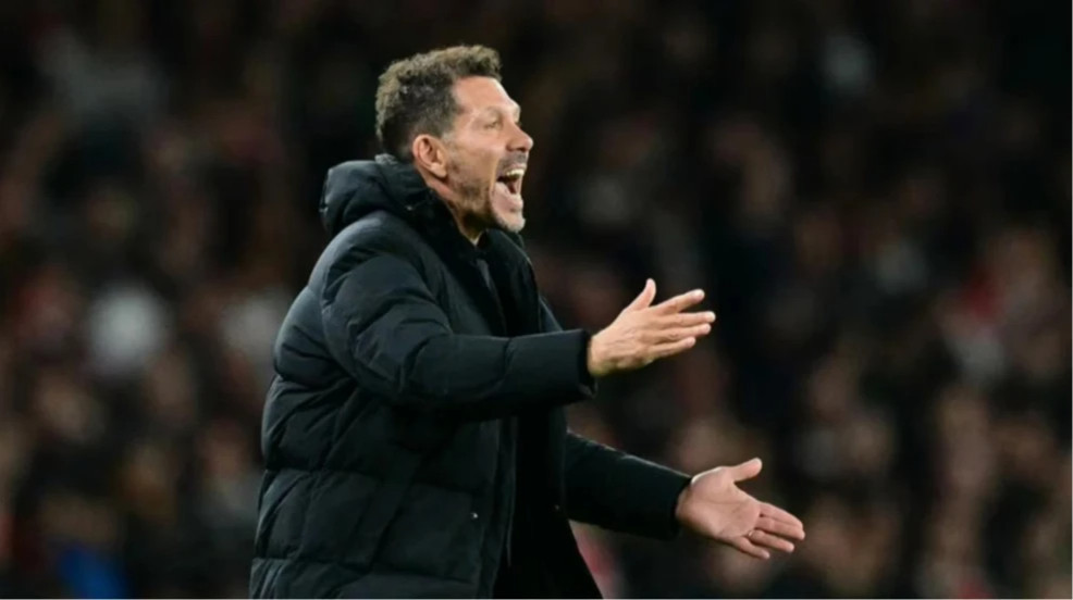 Вибачаюся, але прощення не прошу: Сімеоне прокоментував скандал із Вінісіусом