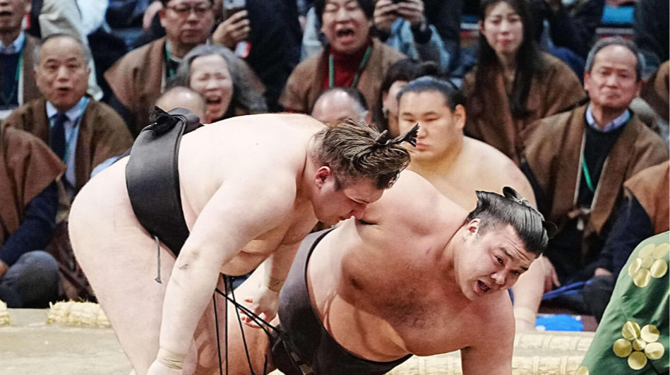 Аонішікі переміг чемпіона турніру Haru Basho 2026, Шіші зазнав поразки