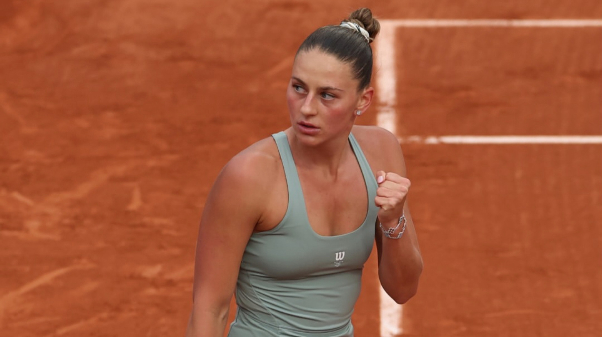 Готується до виступів Марти: Вімблдон перетворив на мем легендарне сальто Костюк на турнірі