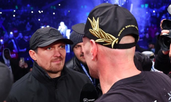 Усик та Ф’юрі запостили офіційну пісню бою