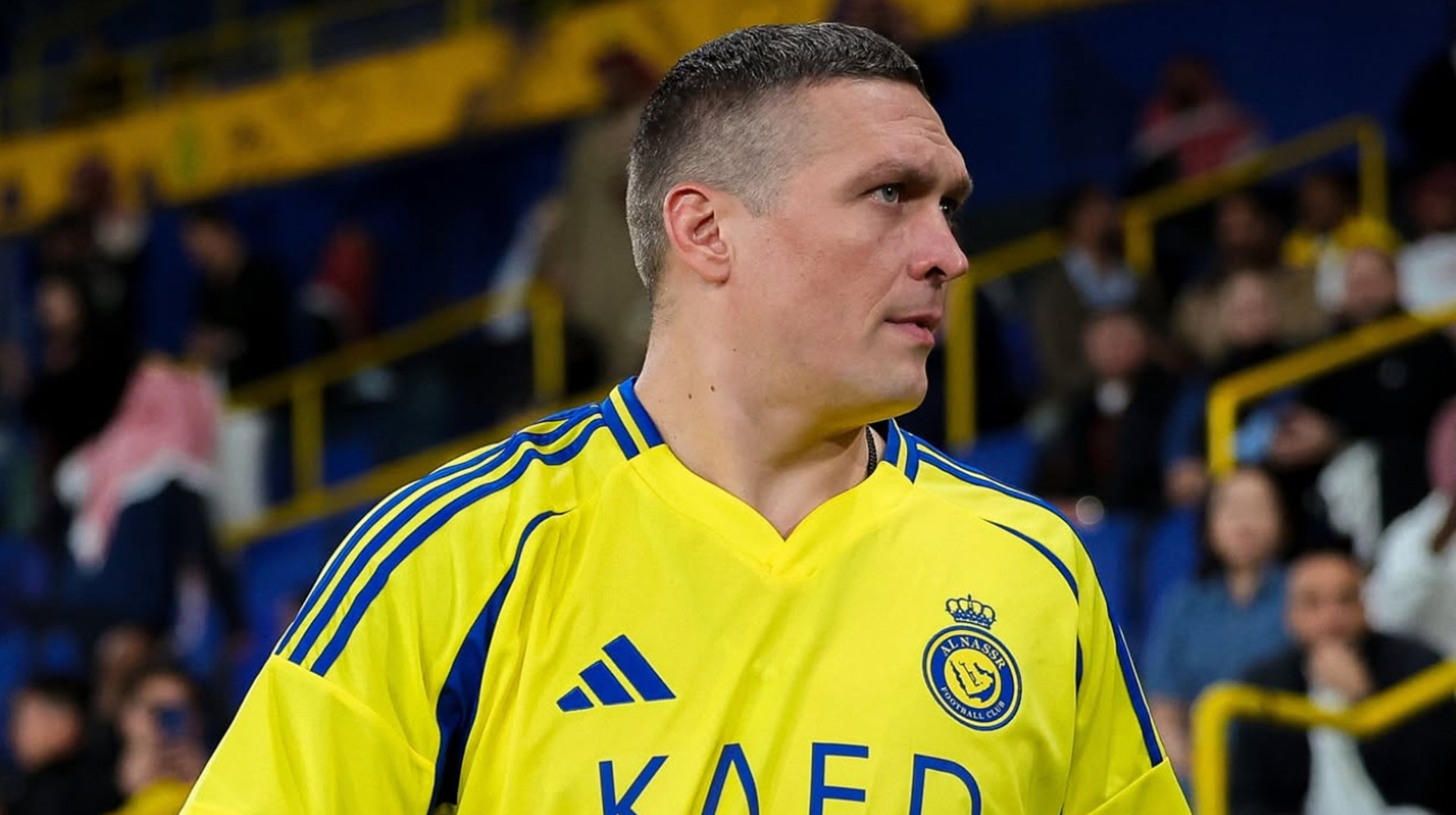 Роналду став гравцем Полісся: новий знімок Усика став хітом