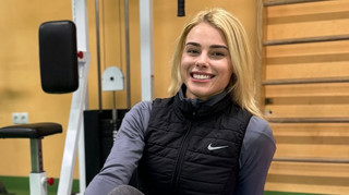 Несподівані таланти Левченко: легкоатлетка встала на ковзанку і вразила віршем власного авторства