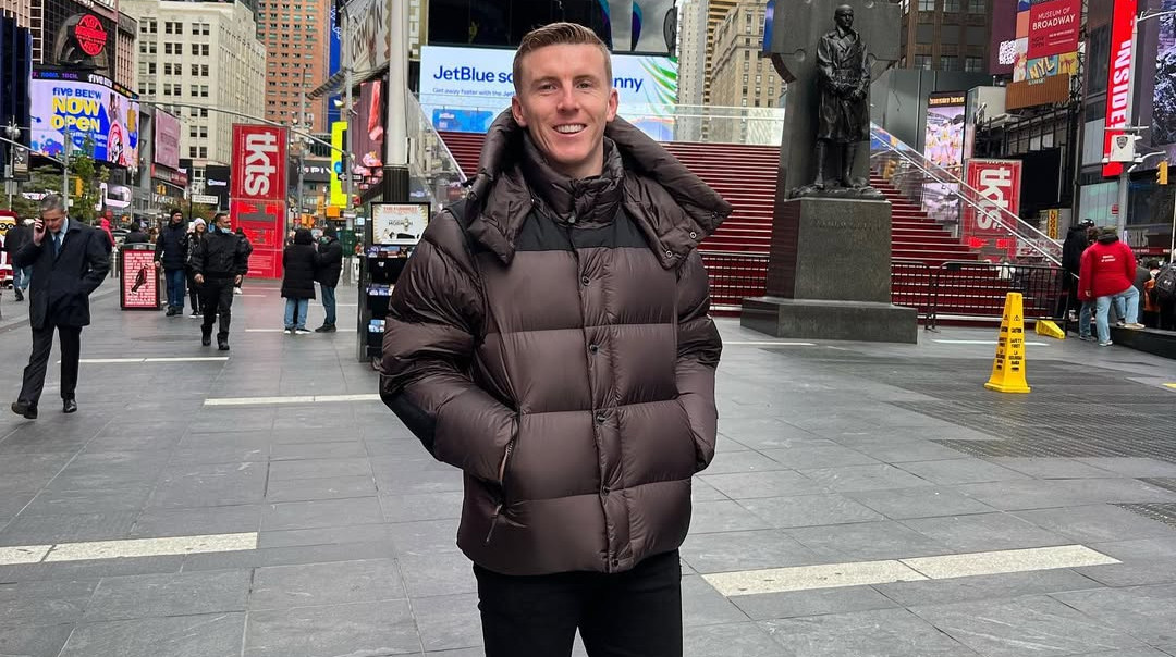 Один дома от Ньюкасла: клуб случайно забыл защитника в Корее