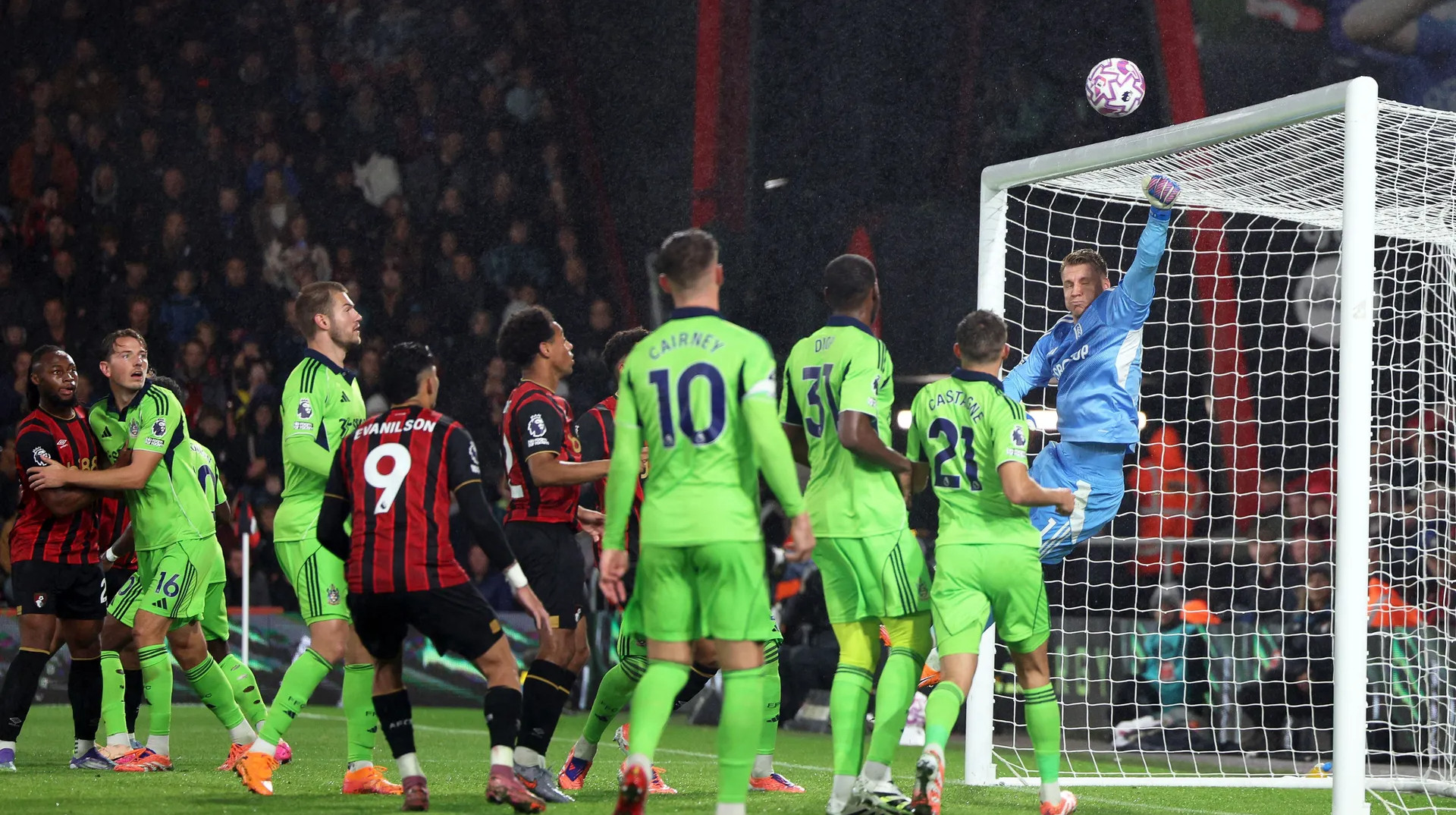 Борнмут із дублем Семеніо здолав Фулгем і вийшов на друге місце в АПЛ