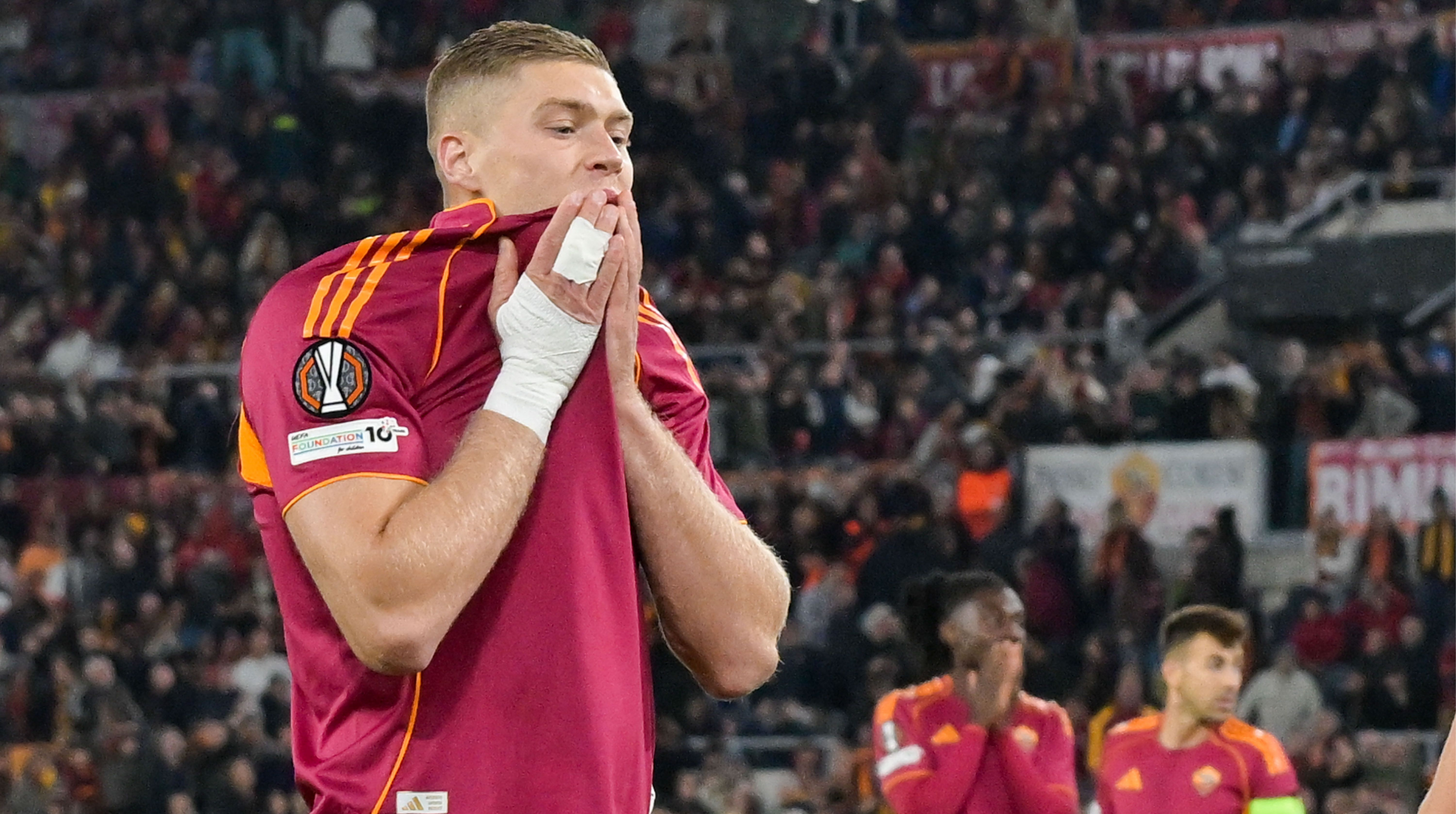 Забив переможний гол: визначилася оцінка Довбика за матч Роми проти Парми в Серії А