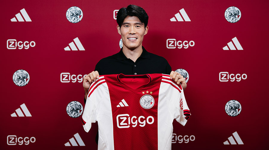 Аякс подписал бывшего защитника Арсенала