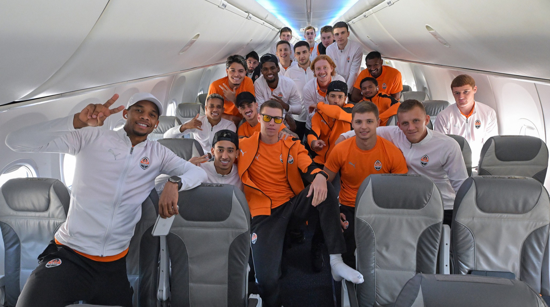 Шахтар повернувся в Україну та буде готуватися до матчів УПЛ у Львові