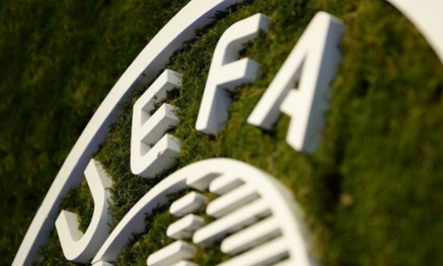 УЄФА скасував рукостискання у єврокубках