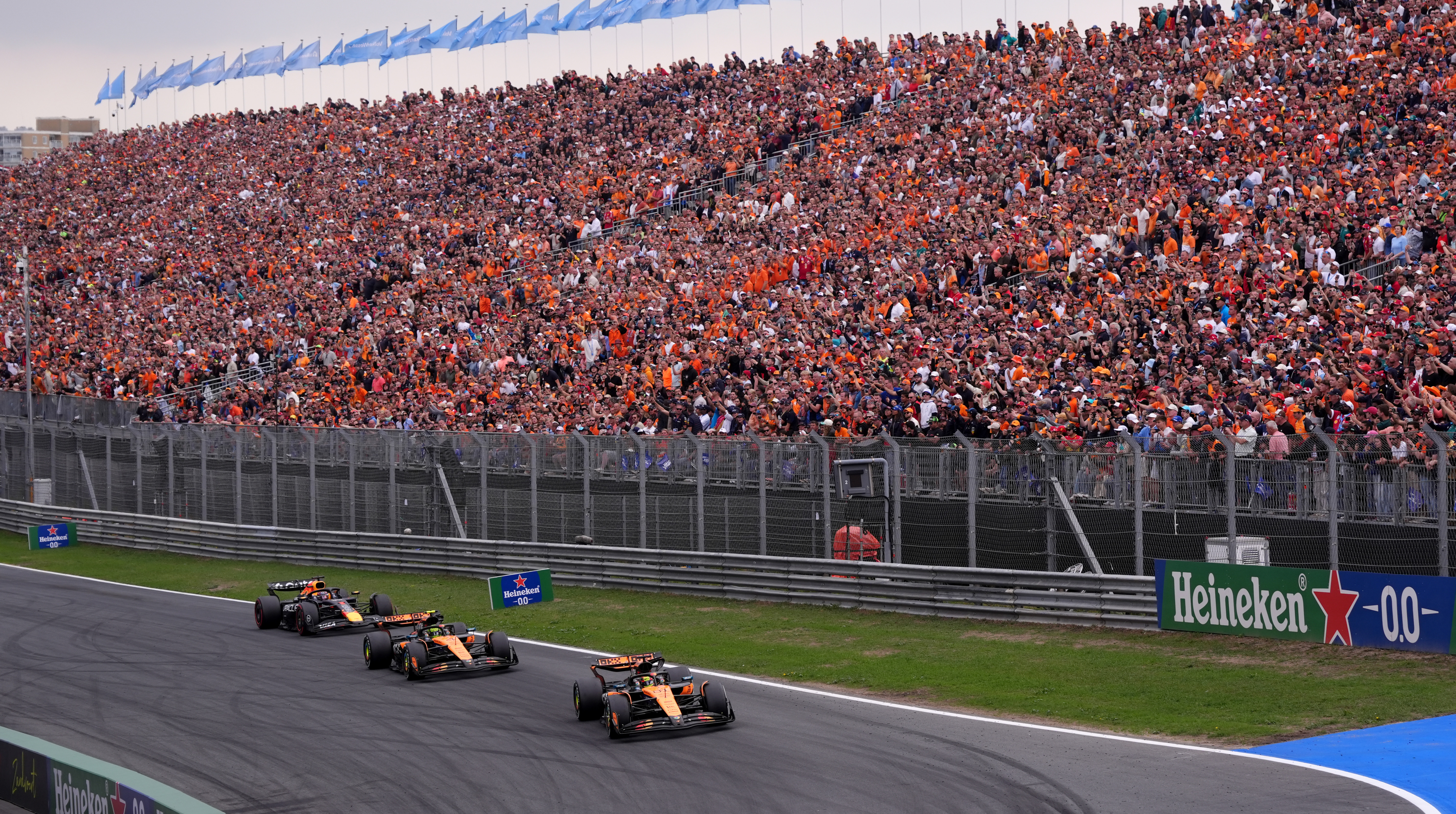 Норрис и обе Феррари сошли, Пиастри одержал победу на Гран-при Нидерландов