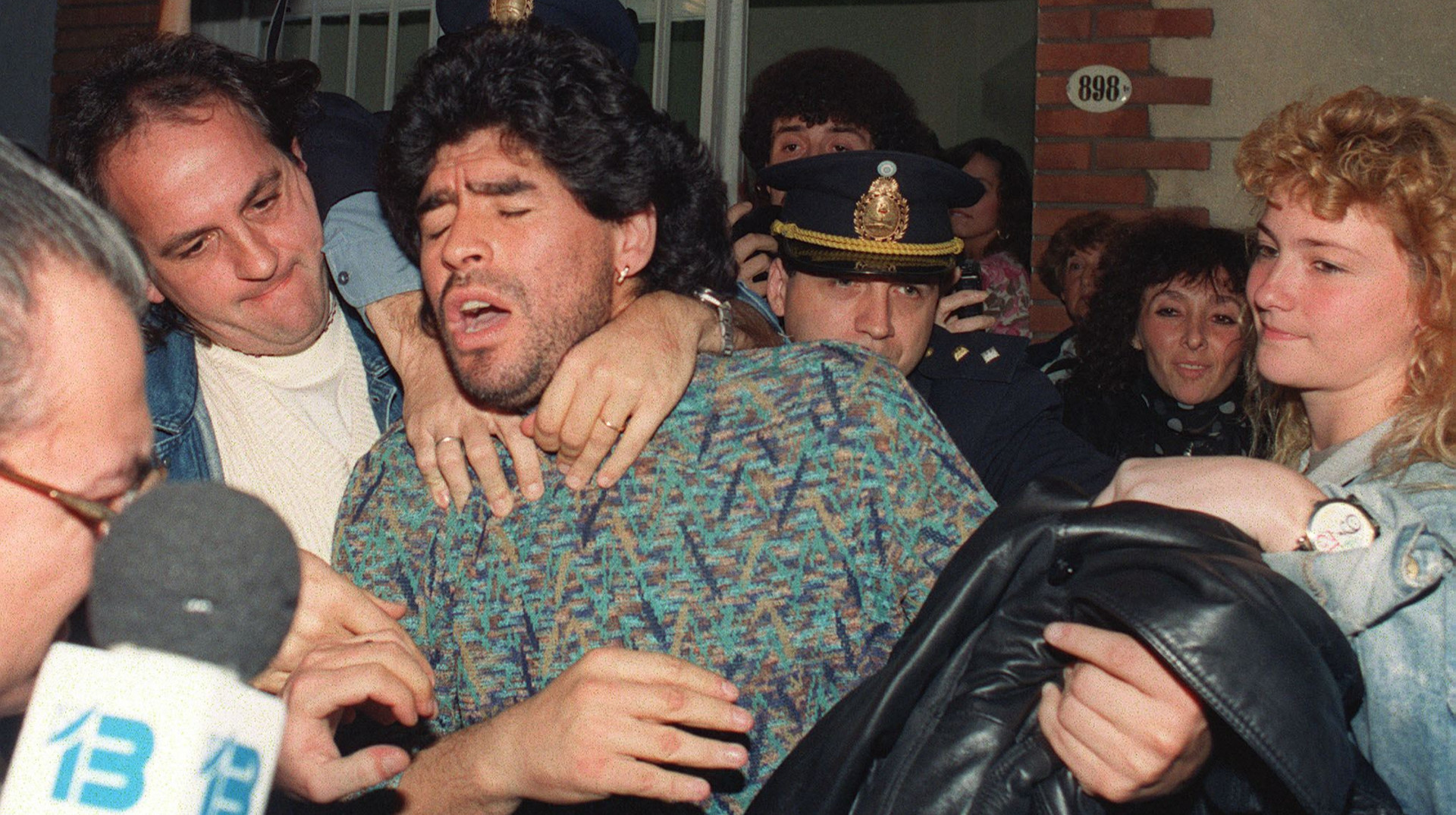 Так падав Марадона: фальшивий пеніс, наркотики Каморри і слова, які Італія не пробачила