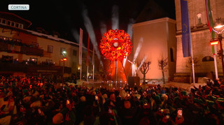 У Мілані та Кортіні запалили олімпійський вогонь Ігор-2026