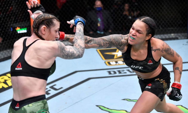 Нуньєш знищила Андерсон на турнірі UFC 259