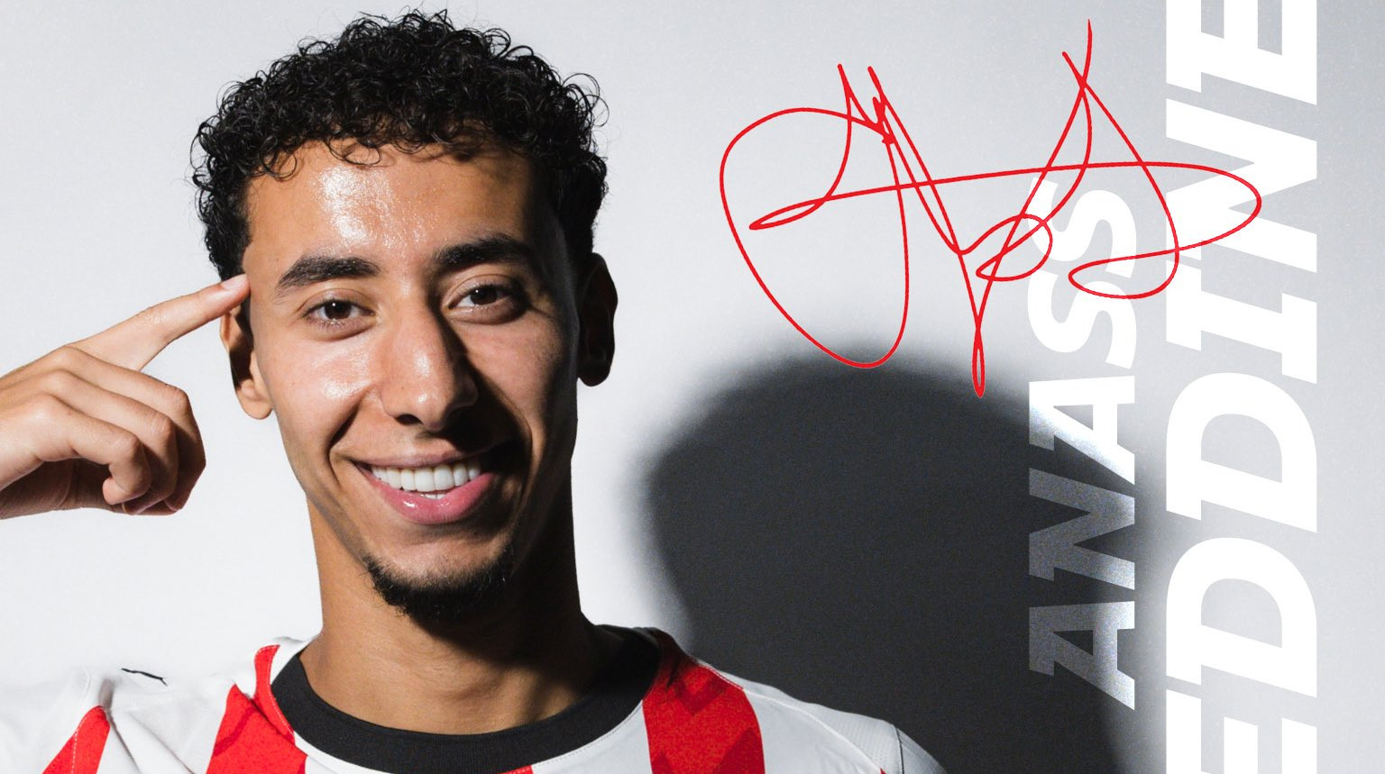 Рома отпустила латераля в ПСВ