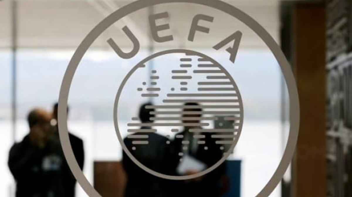 УЕФА оштрафовал Динамо и Шахтер