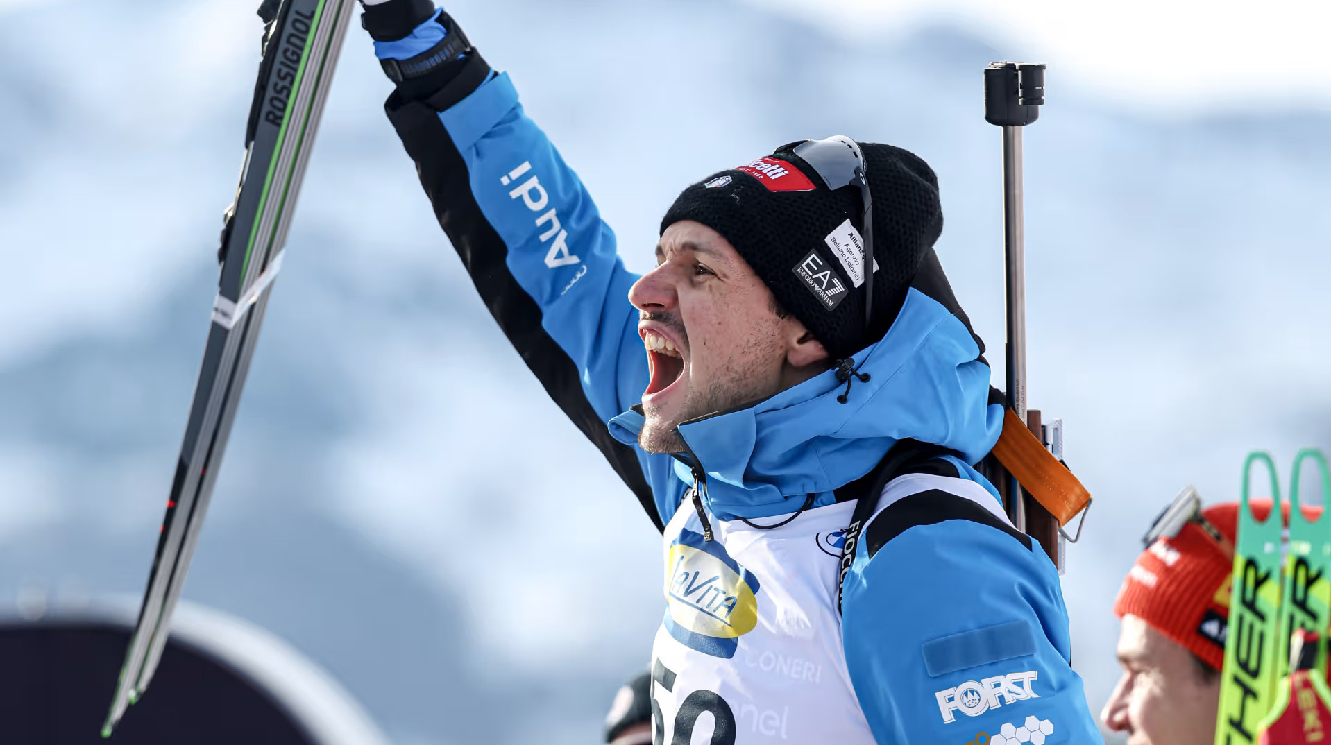 Зірковий італійський біатлоніст зворушливо попрощався з померлим Баккеном