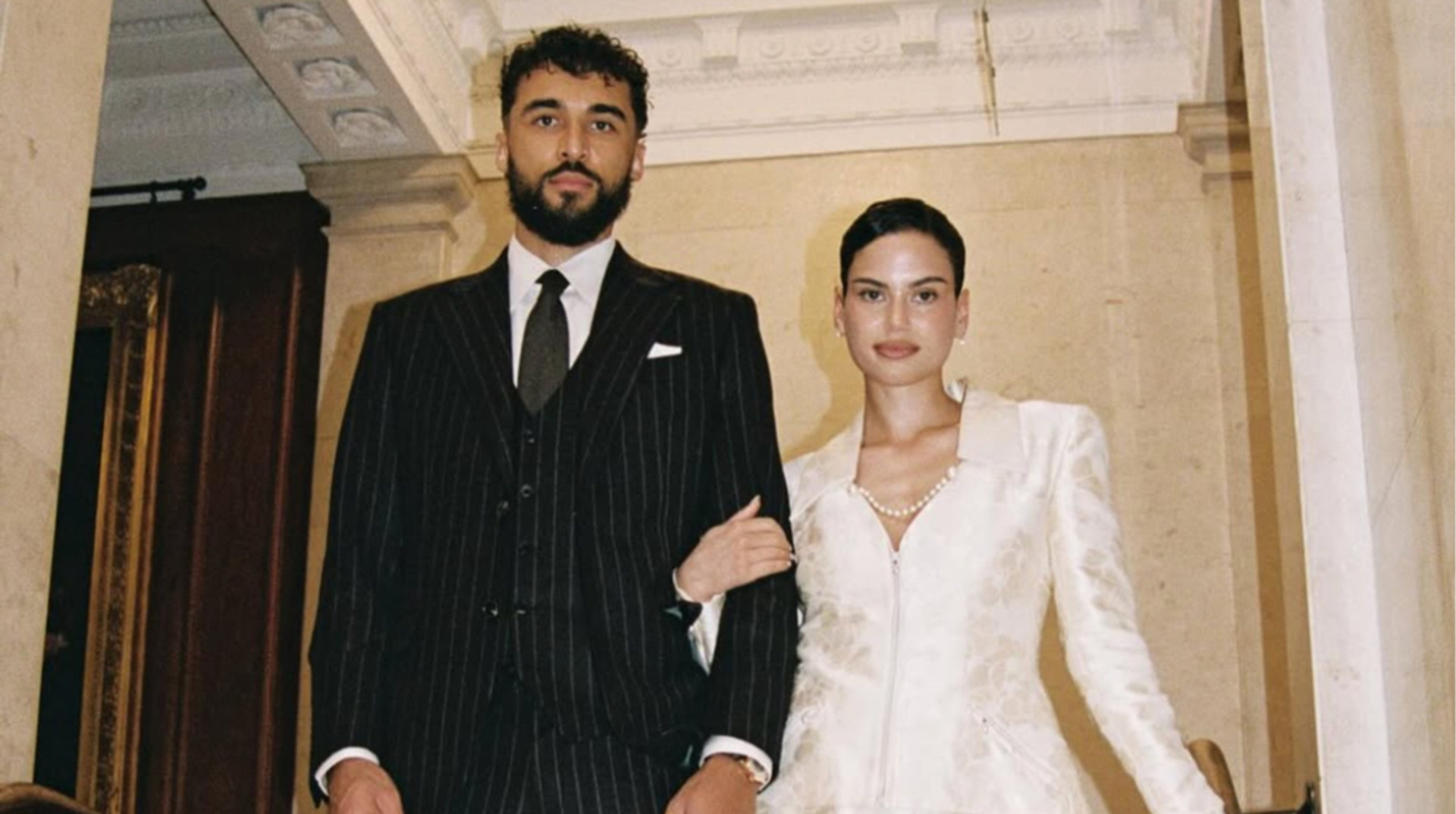 Дружина одноклубника Миколенка отримала погрози від фанатів після зухвалого посту в соцмережах