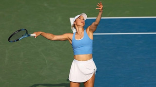 Неадекватна поведінка росіянки: Путінцева танцями відсвяткувала перемогу у першому турі Australian Open