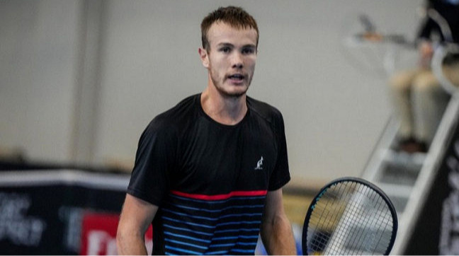 Сачко не смог выйти во второй круг турнира АТР 500 в Гамбурге