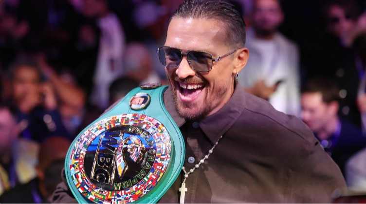 Більше не абсолютний чемпіон: Усик відмовився від титулу WBO