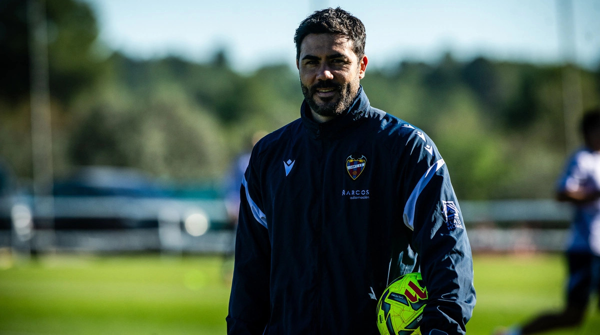 Аутсайдер Ла Ліги призначив одразу двох головних тренерів