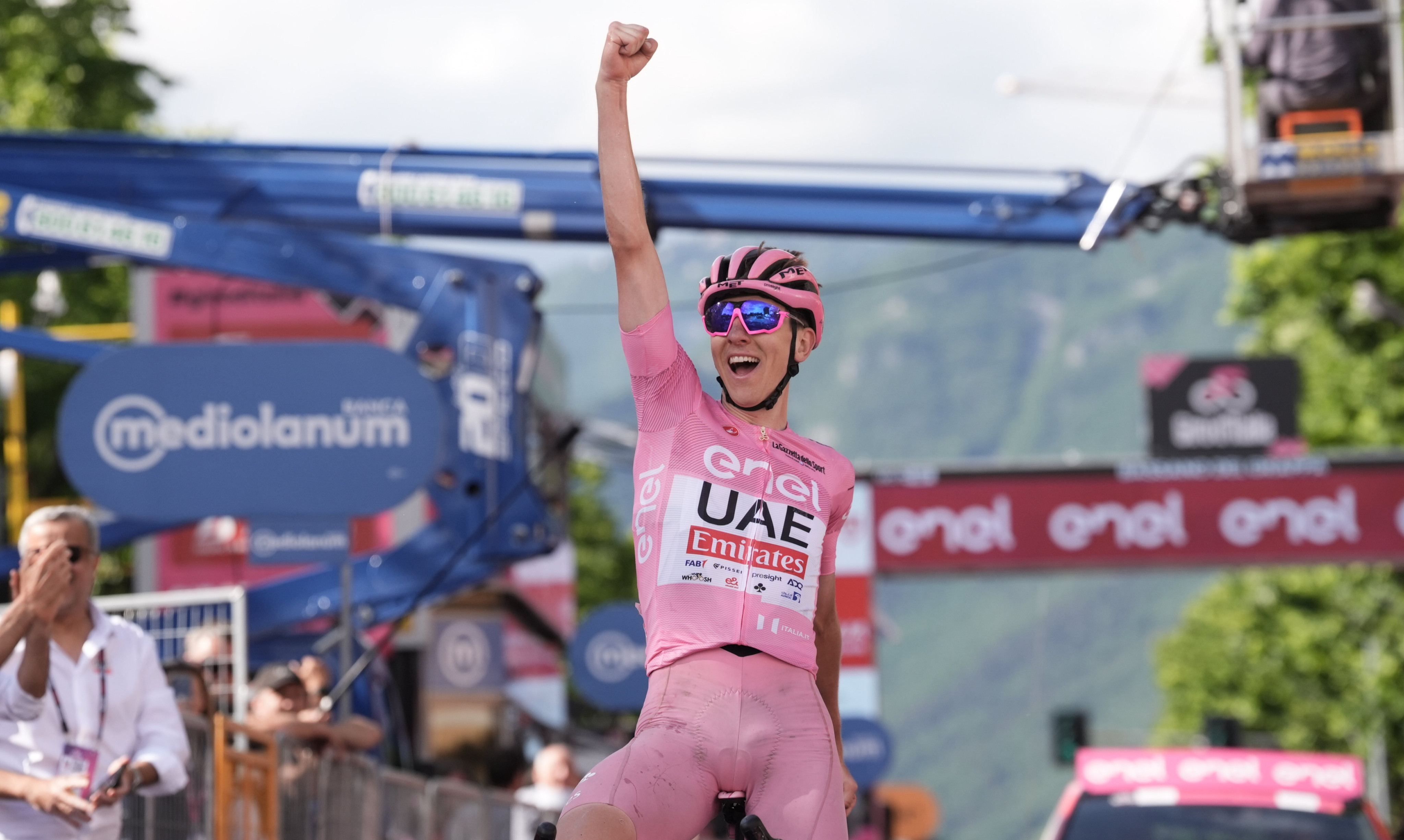 Нестримний Погачар: Словенець здобув перемогу на 20 етапі Джиро д'Італія