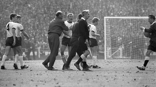 Ти вирішив на користь королеви: як азербайджанський арбітр став легендою чемпіонатів світу