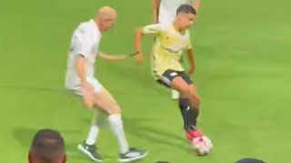 Блогер обіграв Зідана його ж фінтом у матчі медіаліги: реакцію Зізу треба бачити