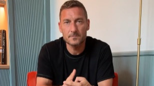 Тотті, який їздив у Росію, близький до повернення у Рому – інсайдер