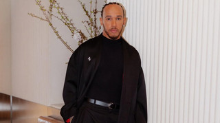 Зірка Формули-1 шокував фанатів у Японії: приїхав на зустріч на легендарному Ferrari