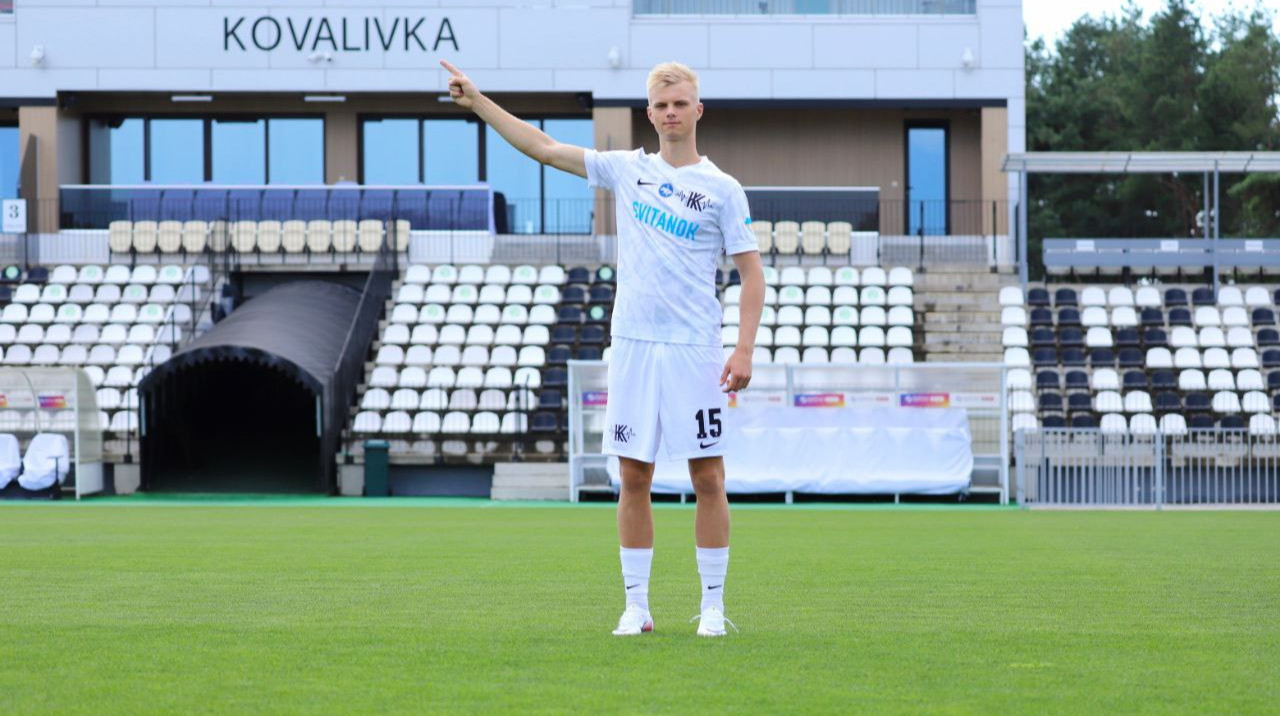 Колос продовжив контракт з талановитим півзахисником