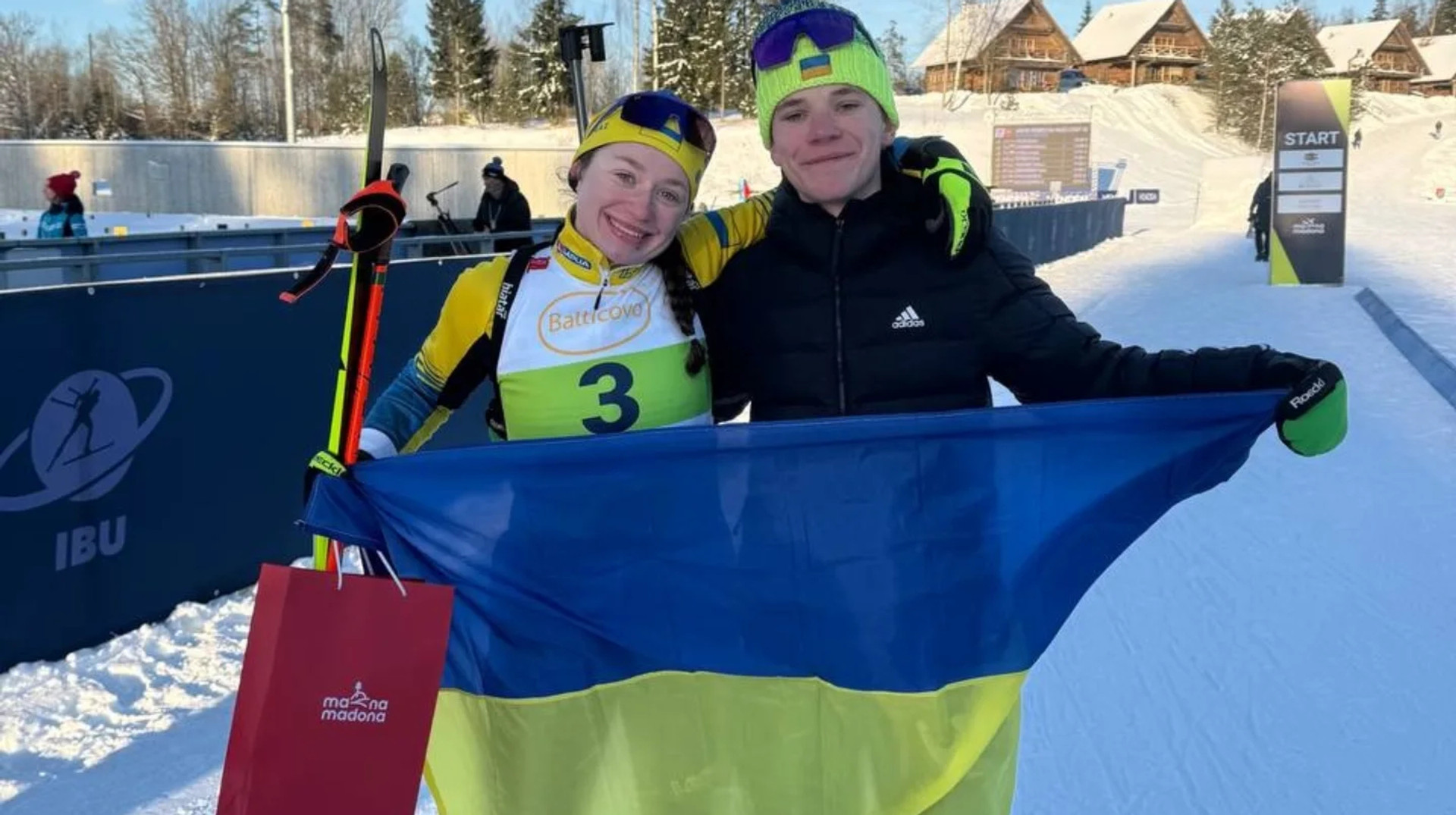 У Копичинцях перервали сесію, сестра з мамою плакали від щастя. Як удома відреагували на золото чемпіонату Європи Тарасюків