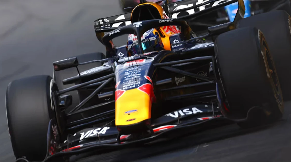 Бос Ред Булл розвіяв чутки про потужність їхнього двигуна