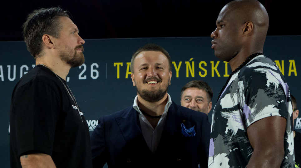 У WBO пояснили рішення дозволити Усику та Дюбуа провести бій за всі титули