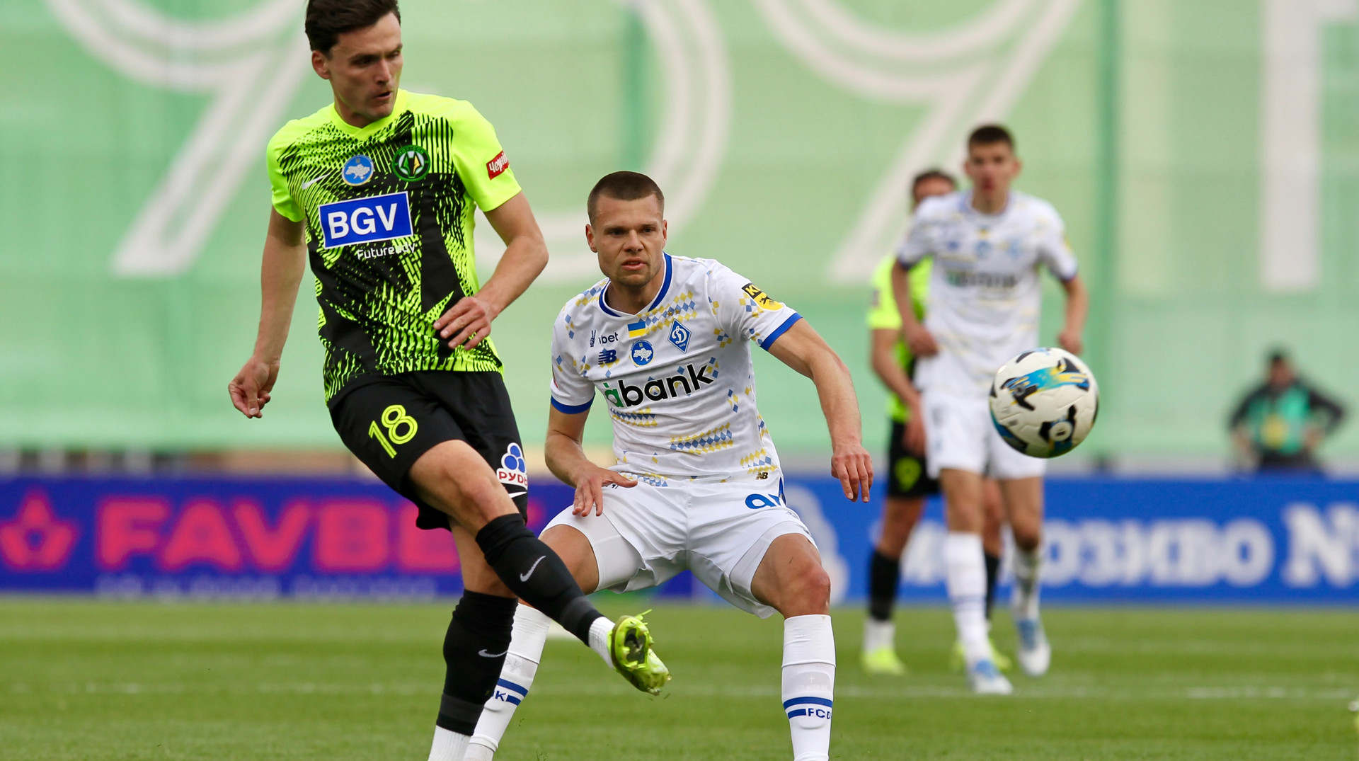 Полесье увольняет тренера после ничьей с Динамо, Карпаты все ближе к Европе: итоги 28-го тура УПЛ