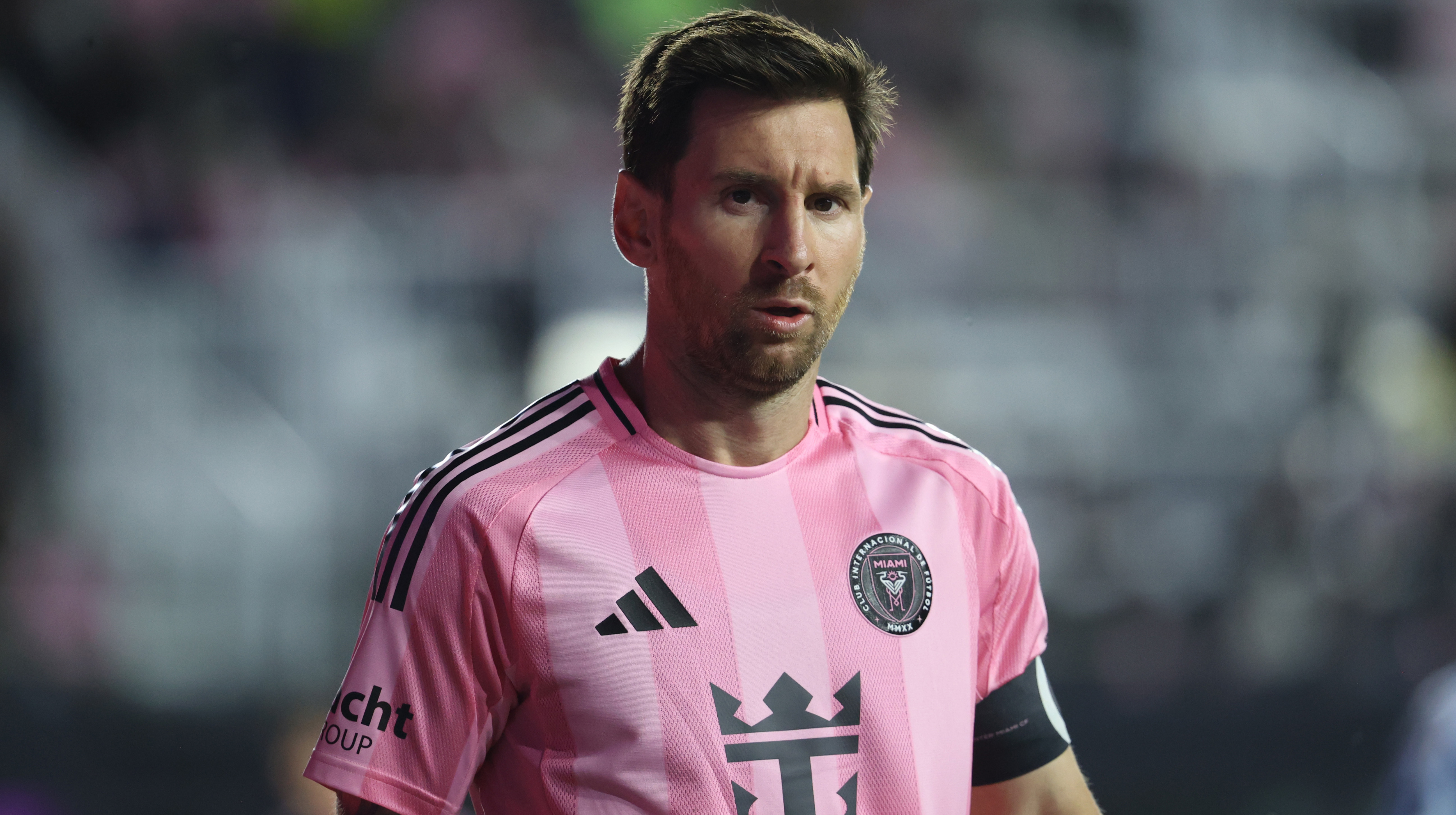 Абсолютний рекорд: Мессі перевершив досягнення Пушкаша за кількістю асистів в історії