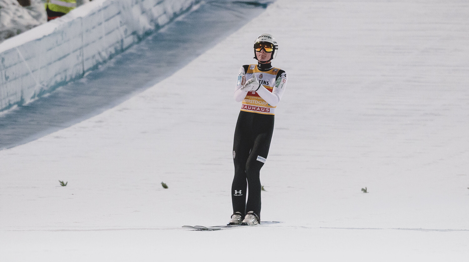 Турне чотирьох трамплінів. Домен Превц нокаутував суперників у Оберстдорфі