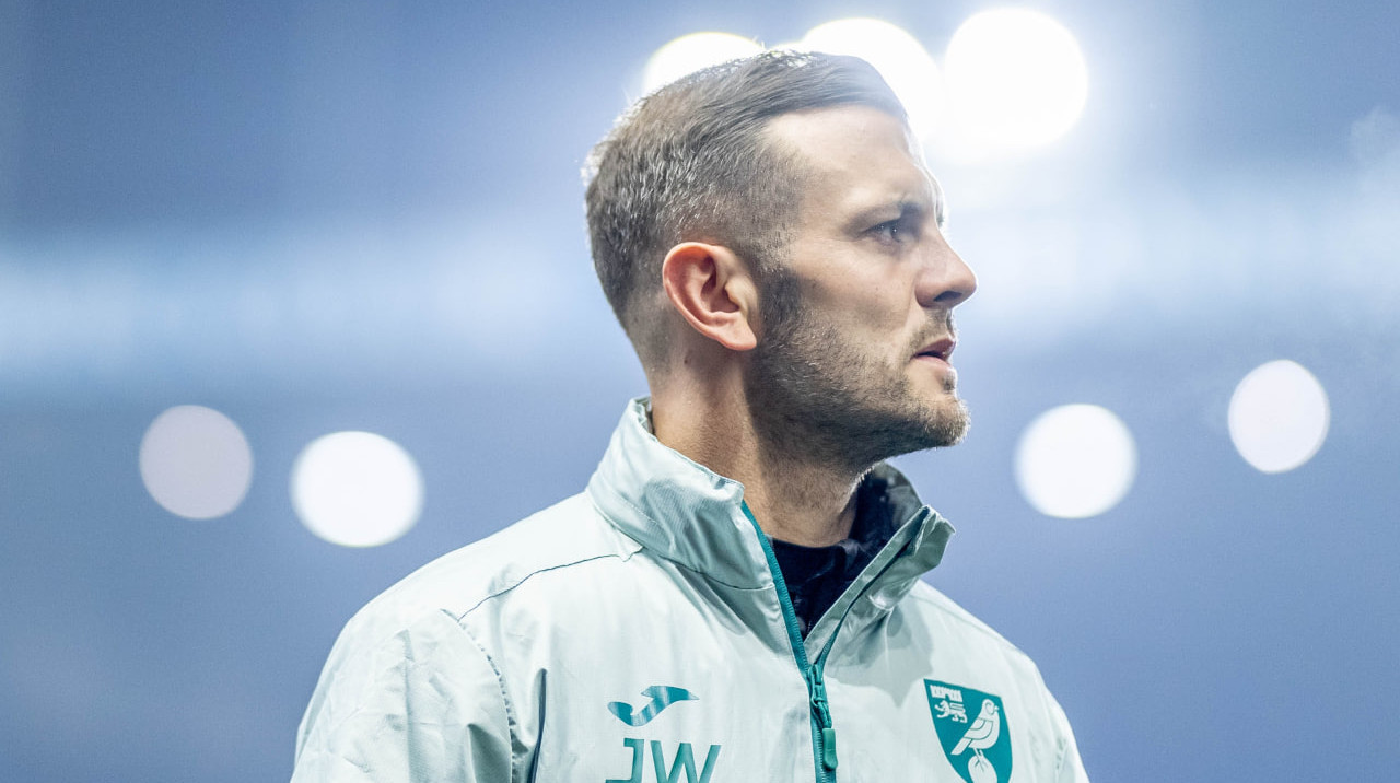 Легенда Арсенала станет временным главным тренером Норвича