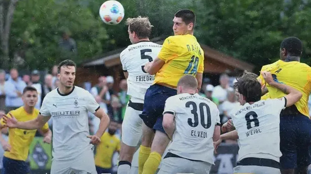 Металіст 1925 здолав Боруссію Менхенгладбах у товариському матчі