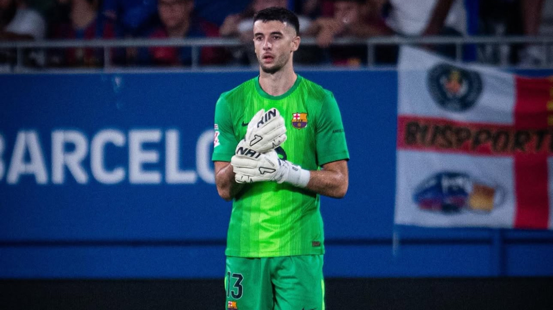Захотел почувствовать себя Нойером: голкипер Барселоны привез эпический гол в пустые ворота в матче с Овьедо