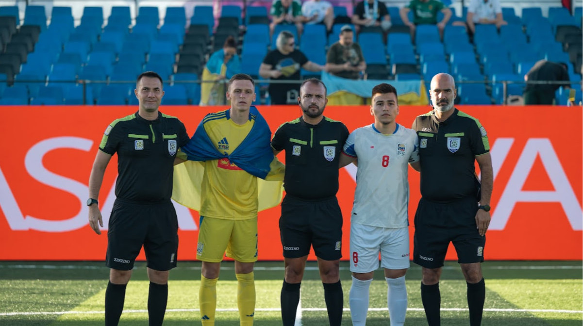 Гондурас на поле не вышел: сборная Украины после нескольких минут разминки пробилась в 1/4 финала ЧМ-2025