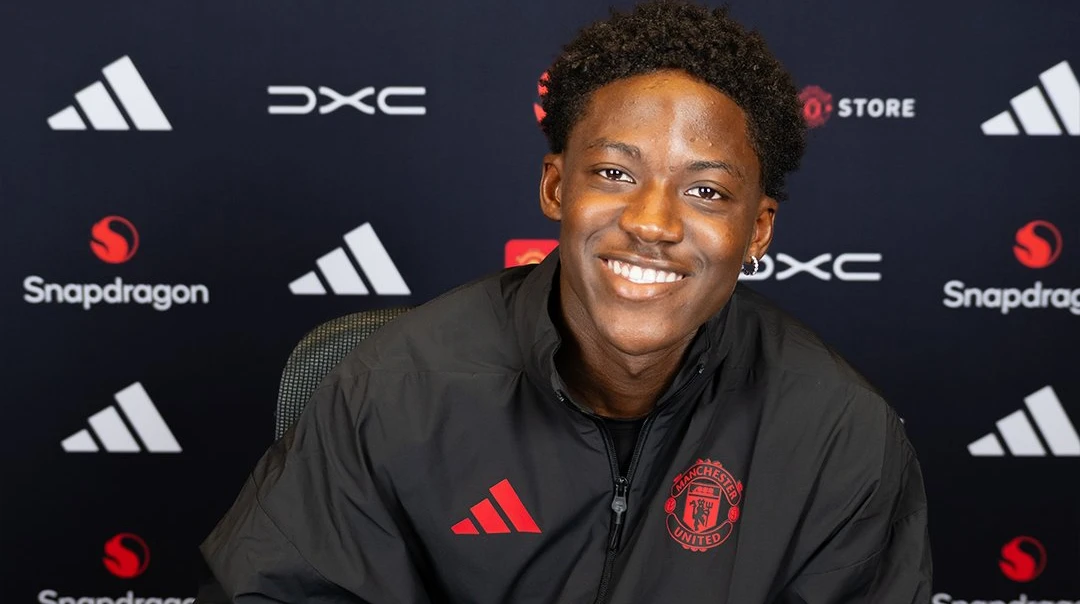 Я имею честь ежедневно воплощать свою мечту: Манчестер Юнайтед подписал новое соглашение с перспективным полузащитником