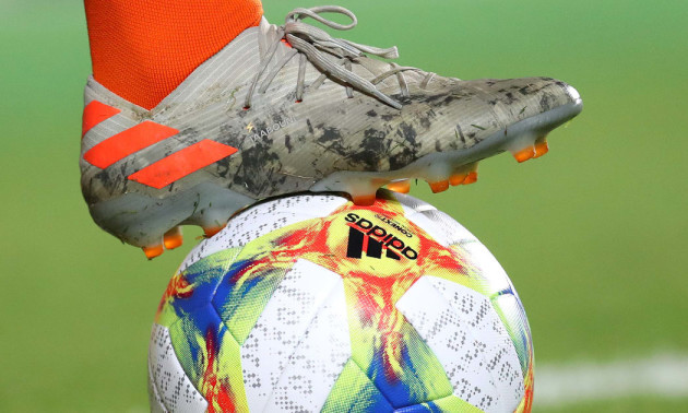 ФІФА дозволила клубам не відпускати гравців у національні збірні