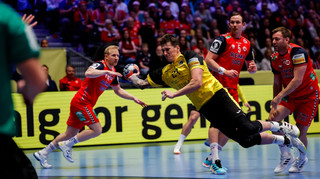 Найбільша поразка в історії: Україна розгромно програла Норвегії у стартовому матчі на Євро-2026