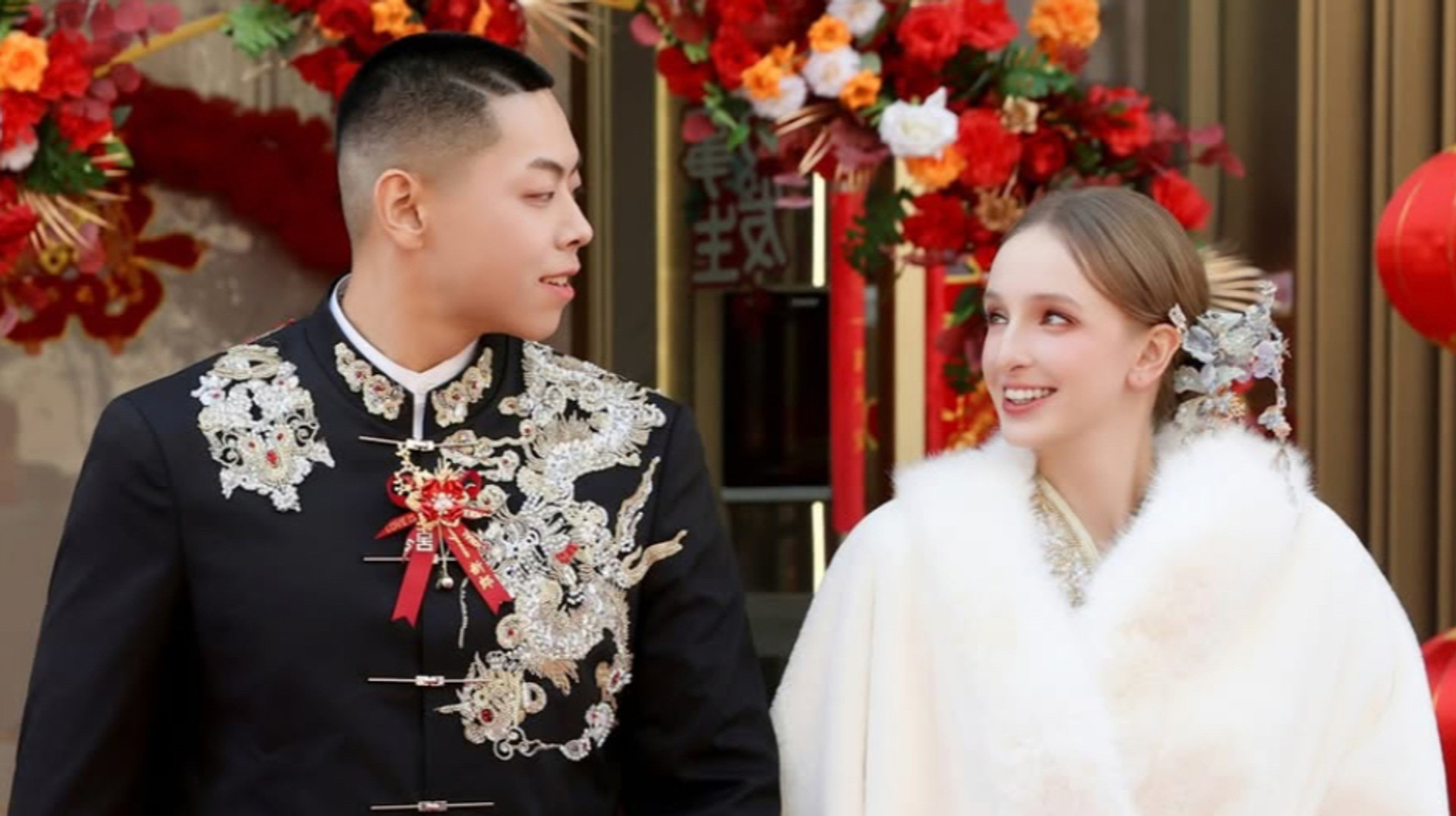 Казкова церемонія: колишня українська гімнастка зіграла весілля із китайським баскетболістом